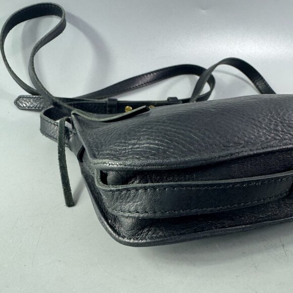 Madewell Simple Black Leather Slim Crossbody Bag - Picture 14 of 15